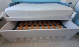 Cama dormitorio juvenil compacto