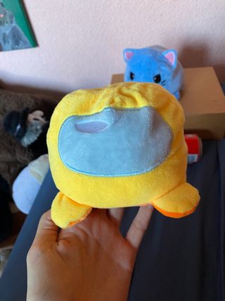 Pack 2 peluches reversibles gato y Among Us