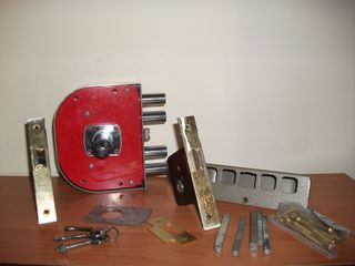 Cerradura cilindro puerta principal + bombines