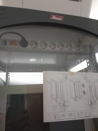 Armario servidor web, equipos de taller