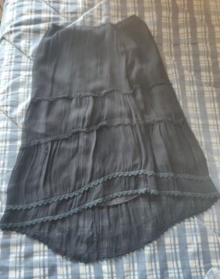 Falda de mujer de gasa de Stradivarius