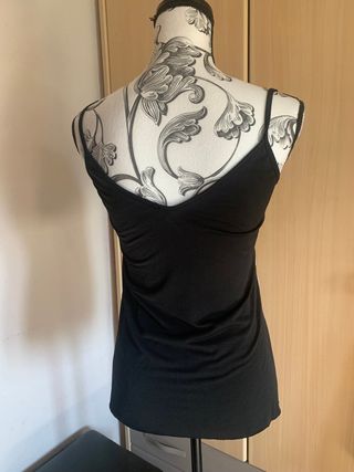 camisa de tirantes
