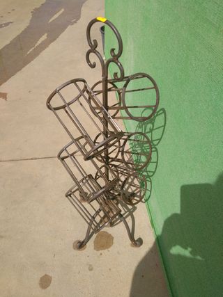 Botellero minimalista