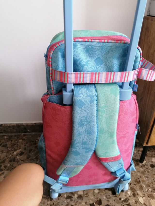 mochila más neceser