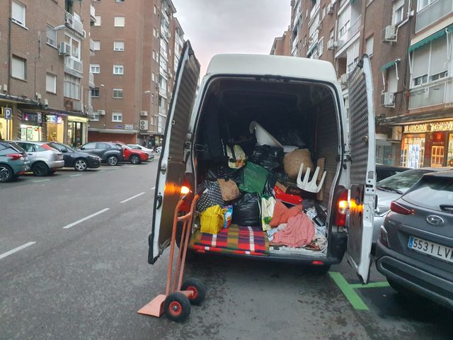 MUDANZAS ROBLEDO DE CHAVELA 