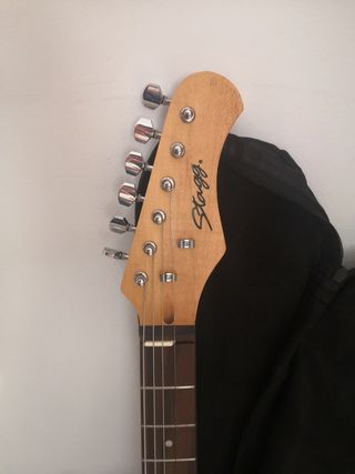 Guitarra eléctrica Stagg