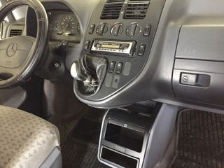 Mercedes-Benz V230 1997