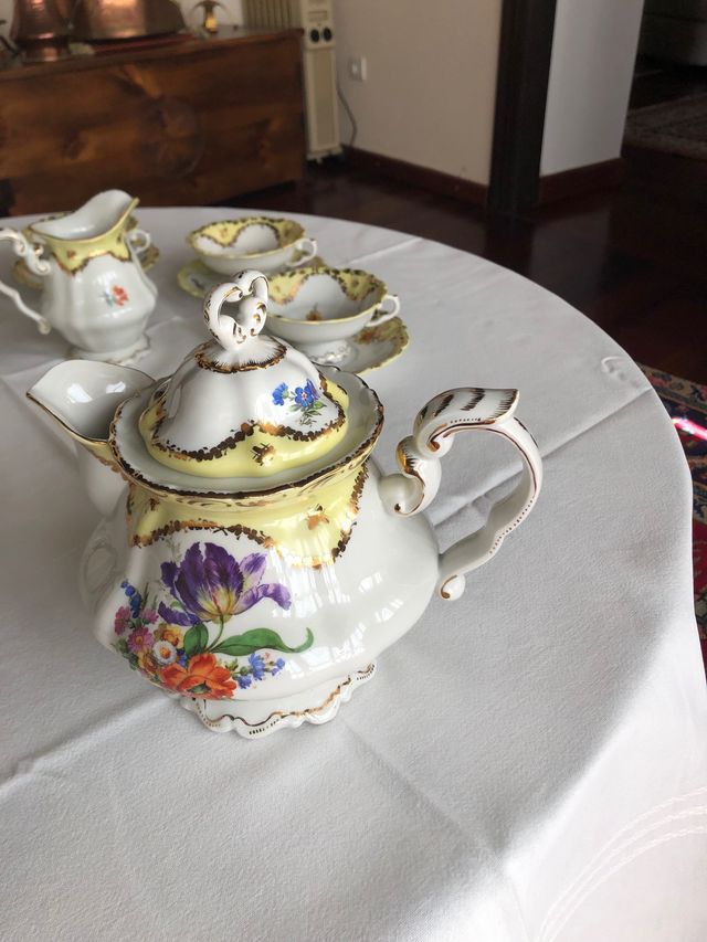 Juego de café / té  marca Hispania muy antiguo