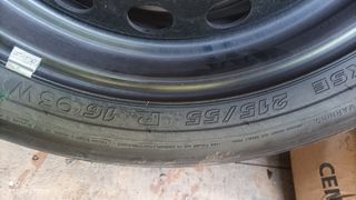 rueda con llanta nueva 