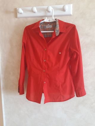 Camisa Burberrys  mujer talla s pero da más talla