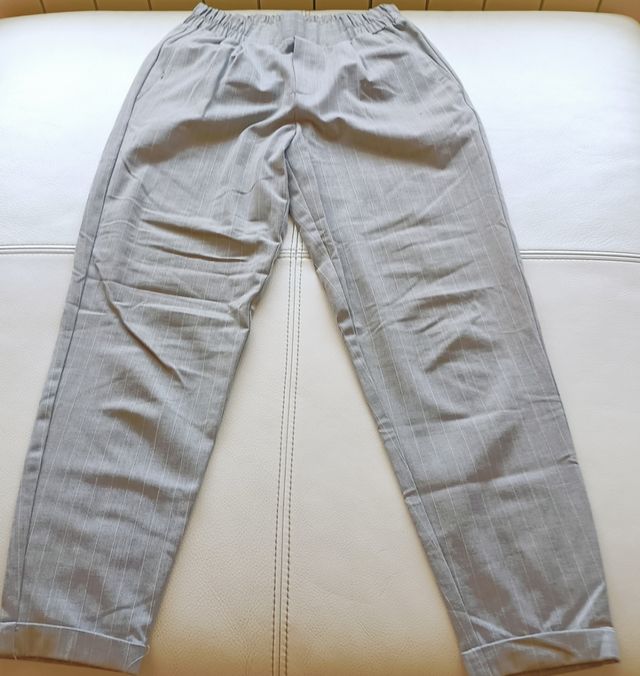 PANTALON  GRIS CLARO