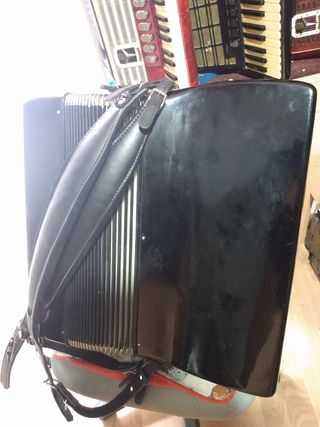 ACORDEÓN HONNER VERDI