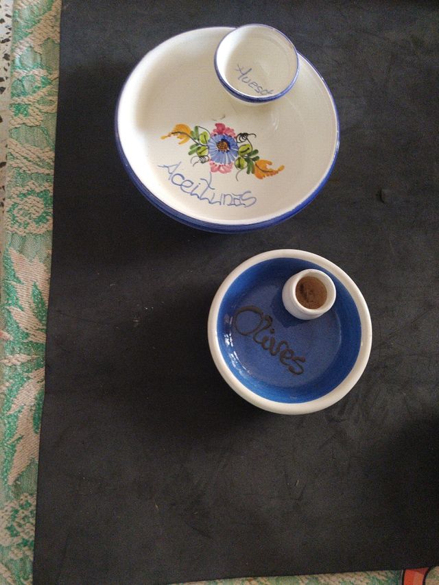 Par de lindos platos para aceitunas