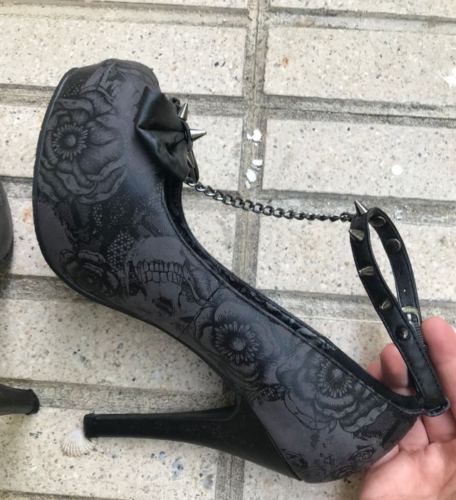 Zapatos tacón Iron Fist