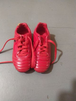 Botas futbol número 28