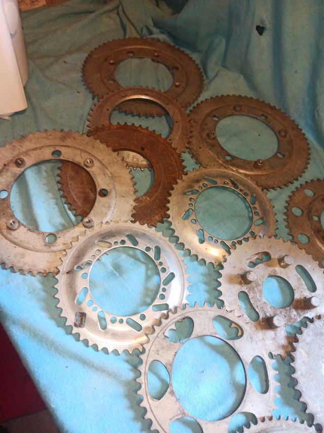 Lotto stock corone moto epoca 17 pezzi