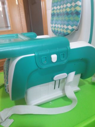 Trona bebé Chicco. Adaptable.