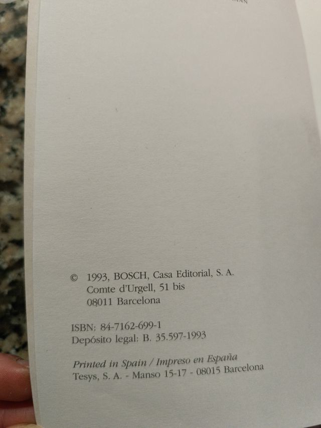 LIBROS LATIN (TEXTOS BILINGÜES)