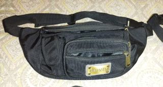 Riñoneras Alexander de color negro