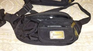 Riñoneras Alexander de color negro