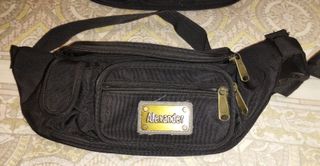 Riñoneras Alexander de color negro