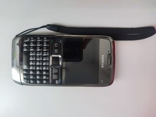 Nokia E71-1