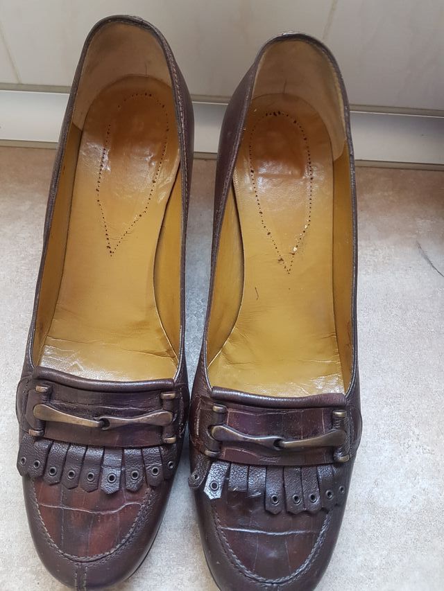 Zapatos Guy Laroche y Ballco talla 39