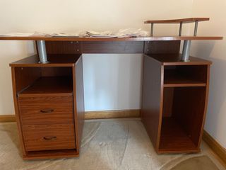 Escritorio de madera