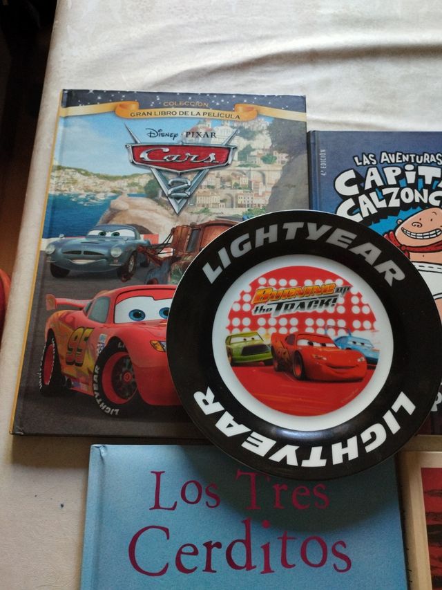 Libros infantiles y juveniles a 5 Euros casa uno.