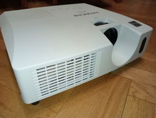 Proyector Hitachi CP-RX80