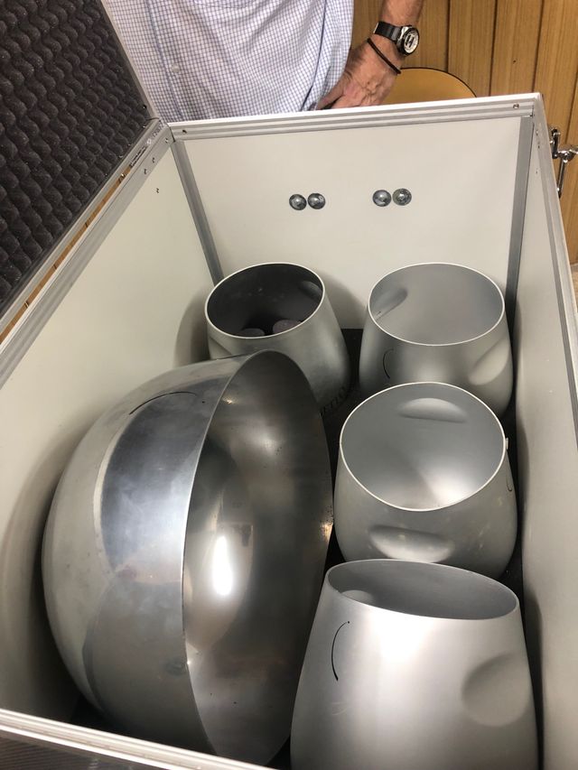 COFRE KIT SERVICIO DE COPAS Y CHAMPAÑERA