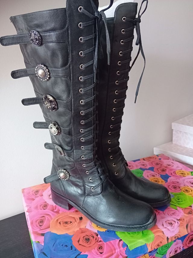 botas altas de Beberly  Feldman