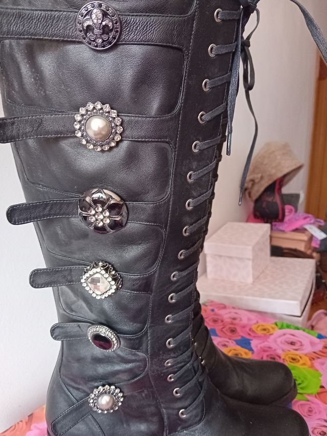 botas altas de Beberly  Feldman