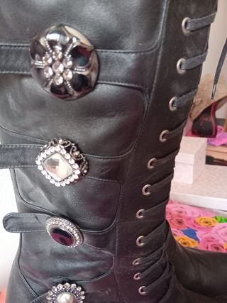 botas altas de Beberly  Feldman