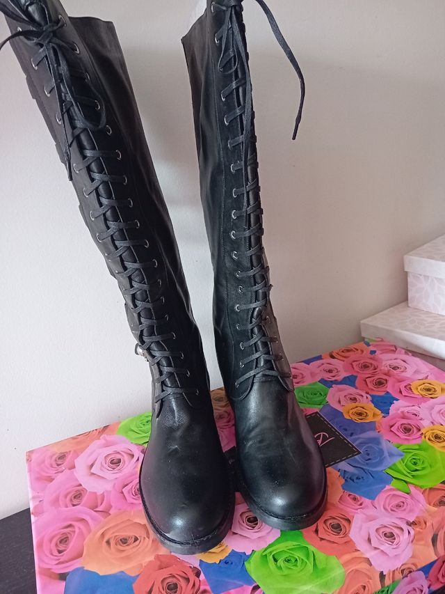 botas altas de Beberly  Feldman