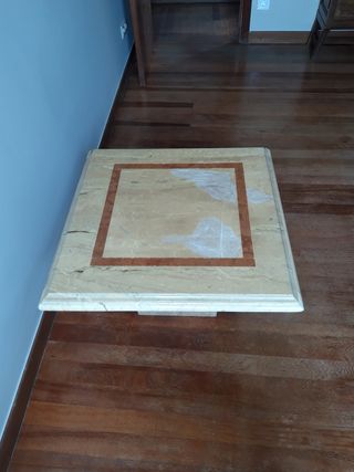 Mesa maciza de mármol. PRECIO NEGOCIABLE