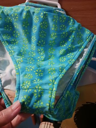 Bikini estampado de little Kiss nuevo