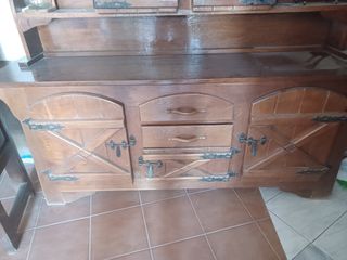 Mobili antichi da cantina fatti a mano 