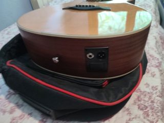Guitarra acústica Academy o5NE