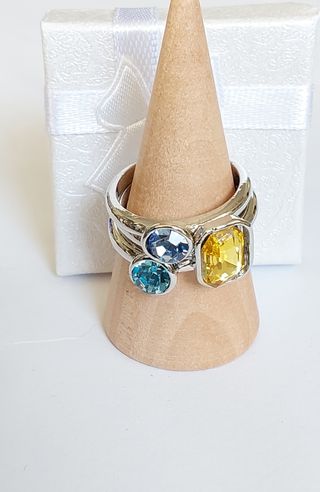 Trío de anillos de colores.Último precio. oferta