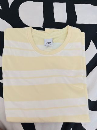 camiseta Zara