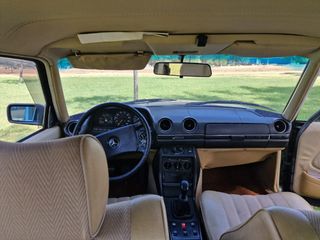 Mercedes-Benz 230e 1982