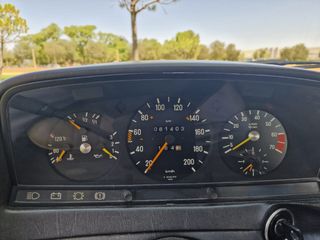 Mercedes-Benz 230e 1982