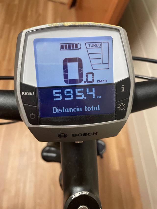 Bicicletta elettrica Scott