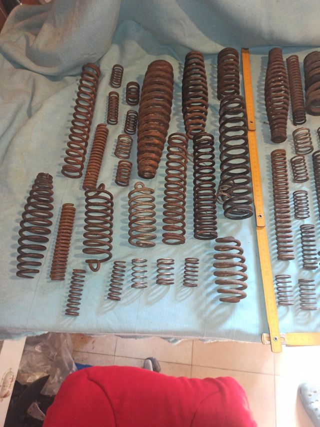 Lotto stock molle moto epoca italiana