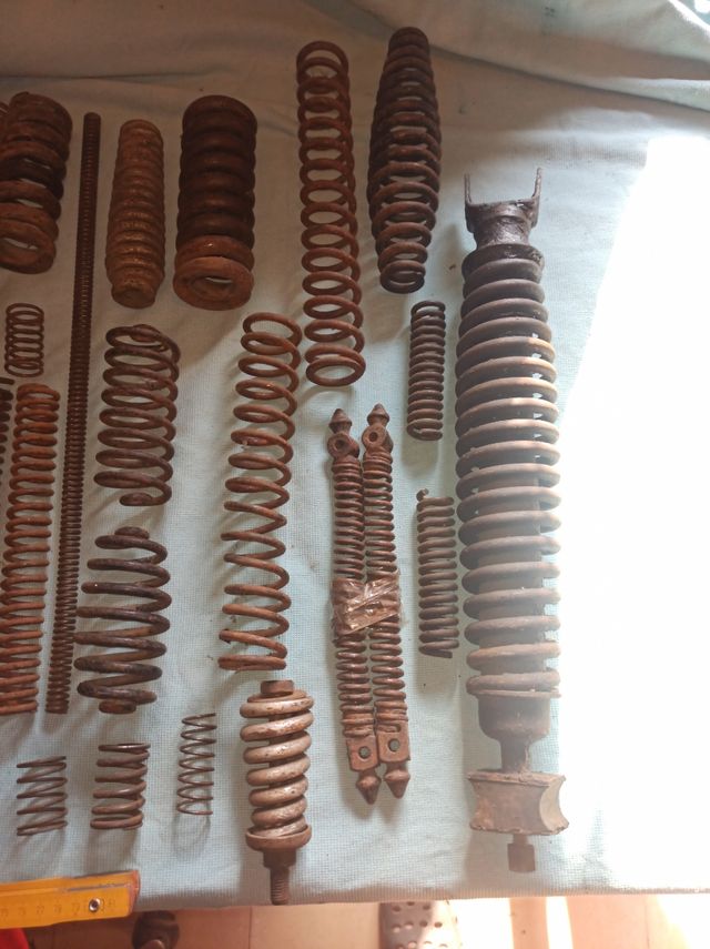 Lotto stock molle moto epoca italiana