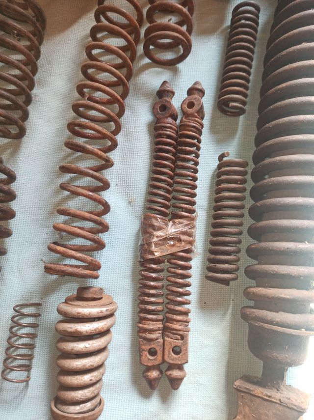 Lotto stock molle moto epoca italiana