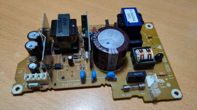 Fuente de alimentación PSX DESR 5000