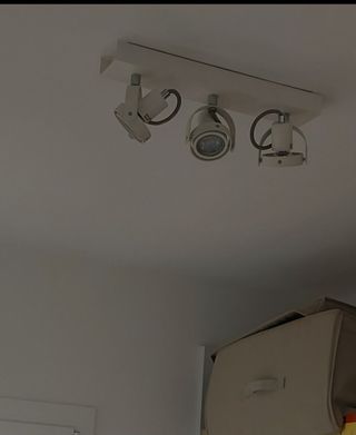 LÁMPARA 3 FOCOS DIRECCIONABLES LED Nueva