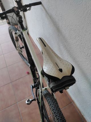 Bicicleta MTB Rockrider 8XC